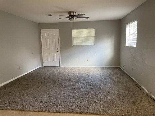 718 Willow St, Waller, TX 77484-5642