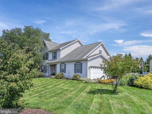 50 Barcardi Cir, York, PA 17404-6458