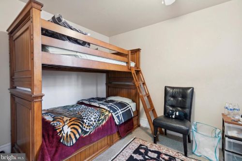 1655 61 St, Philadelphia PA 19151-3923 exterior