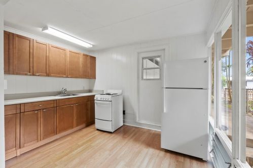 3430 Kaohinani Dr, Honolulu HI  96817-1022 exterior