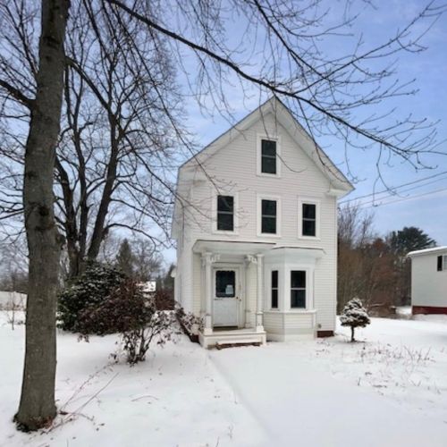 160 Henry Law Ave, Dover, NH 03820-3818