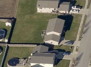 3044 Angelina St, Portage, IN 46368-7505