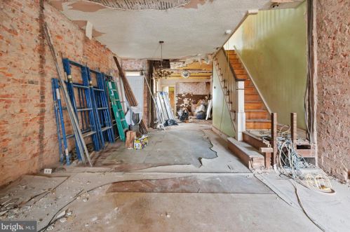 1665 56th St, Philadelphia PA  19143-5305 exterior