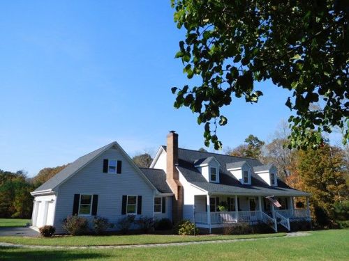 3207 L P Bailey Memorial Hwy, Halifax, VA 24558-2855