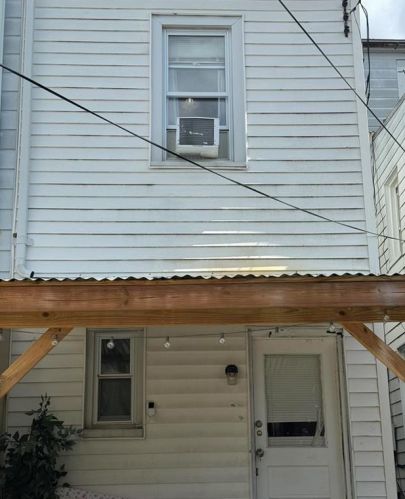 457 Washington St, Allentown PA  18102-1743 exterior