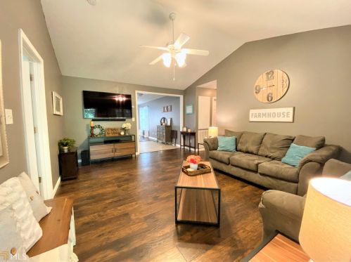 302 Edgemont Dr, Lagrange, GA 30240-7757