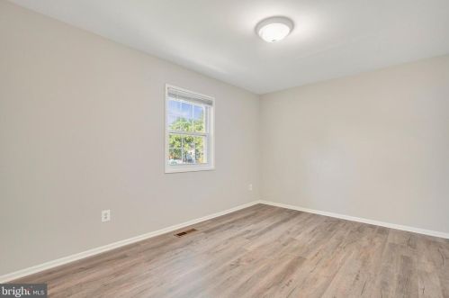 5054 Tibbitt Ln, Springfield VA  22015-1520 exterior