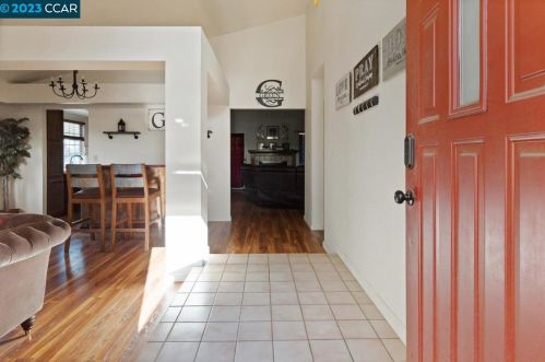 917 Vindel Ln, Modesto, CA 95350-3693