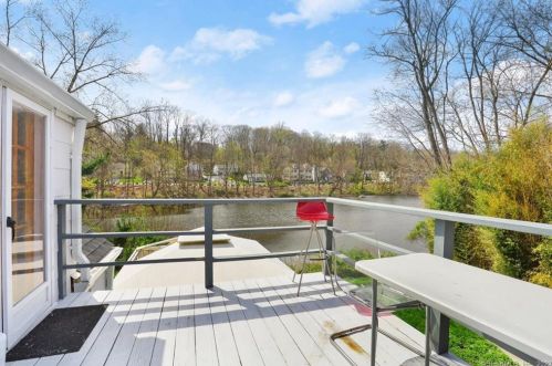 99 Monica Rd, Greenwich CT  06831-5024 exterior
