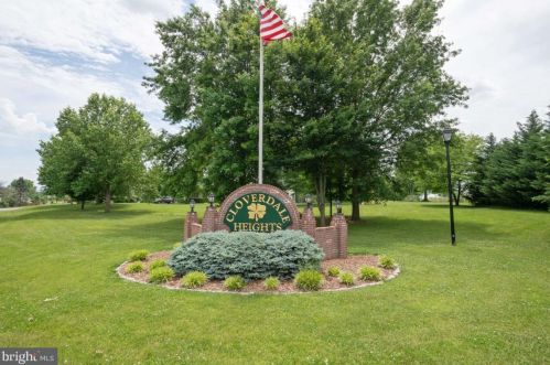 102 Christopher Ct, Charles Town, WV 25414-4113