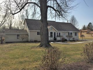 8461 Bancroft St, Toledo, OH 43617-1903