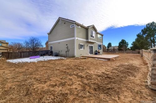 19312 58 Pl, Denver CO 80019-2027 exterior