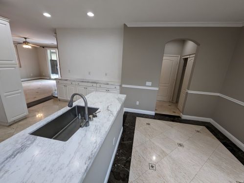 9127 Cullen Way, Inglewood, CA 90305-1950
