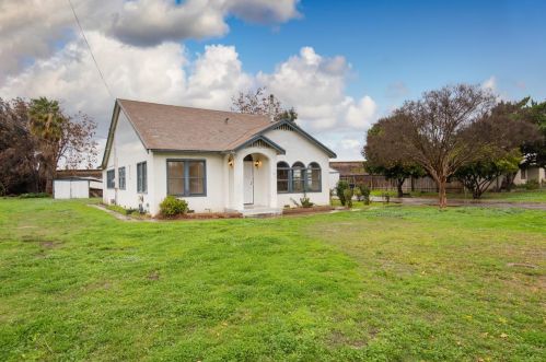 515 Elm Ave, Modesto, CA 95351-1809