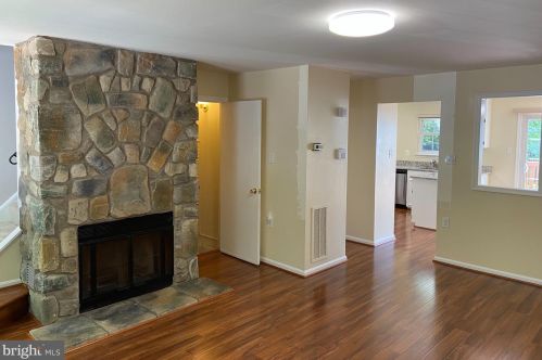 10294 Quiet Pond Ter, Springfield VA  22015-3740 exterior
