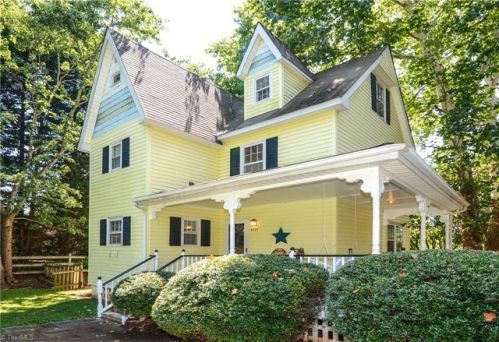 5207 Tarkington Dr, Greensboro, NC 27407-8225