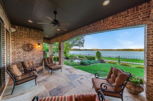 6600 Barcelona, Irving TX  75039-3043 exterior