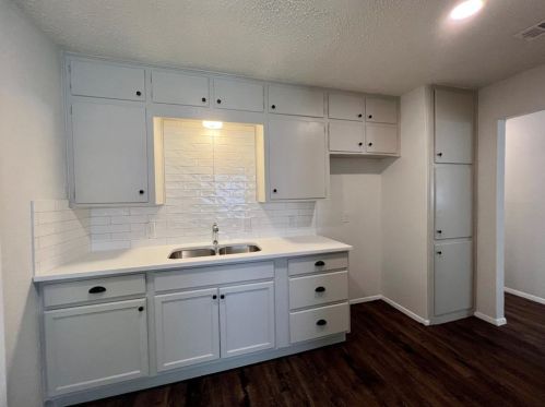 5641 Conroy St, Fort Worth TX  76134-2209 exterior