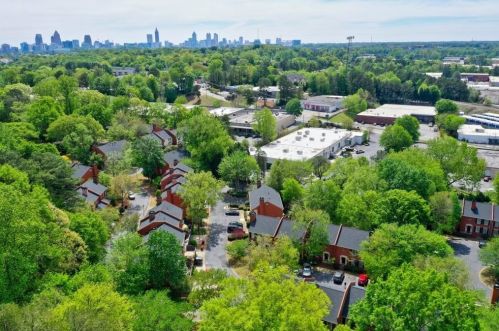 2104 Defoors Mill Dr, Atlanta GA  30318-2368 exterior