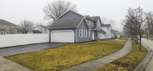 246 Roman Cir, Lemont IL  60440-2590 exterior