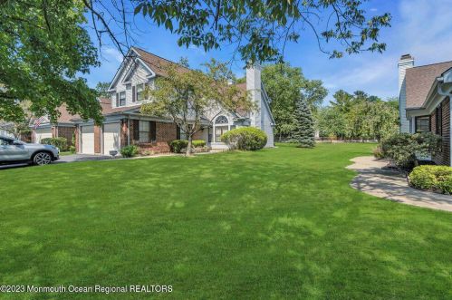 178 Old Orch Ln, Tinton Falls NJ 07712-2570 exterior