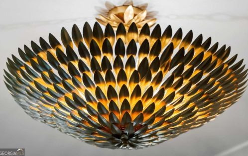 2731 Arden Rd, Atlanta GA  30305-1913 exterior