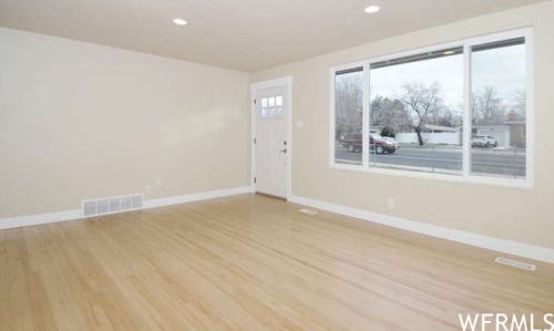 1137 Sego Lily Dr, Sandy UT 84094-4648 exterior