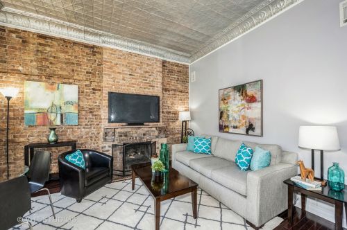 1969 Lincoln Ave, Chicago, IL 60614-5403