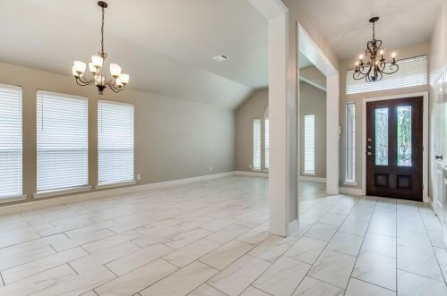 7006 Woodsprings Dr, Garland TX  75044-2837 exterior