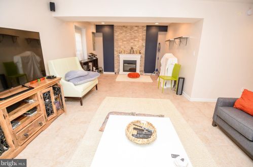 1009 Rosemere Ave, Silver Spring MD 20904-3007 exterior