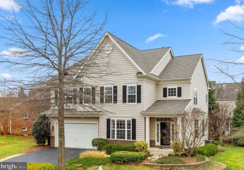 407 Madison St, Herndon, VA 20170-4505