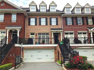 10 Buford Village Walk, Buford, GA 30518-8840
