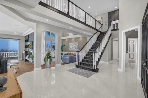 19903 Skyline Dr, Walnut, CA 91789-5331