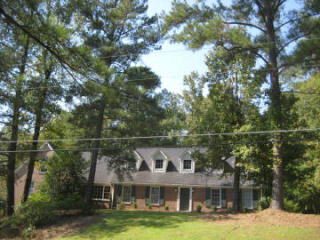 1498 Maplewood Dr, Macon, GA 31210-3045