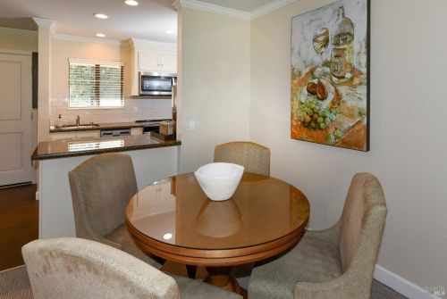 660 Cottage Dr, Fairfield CA  94558-1212 exterior