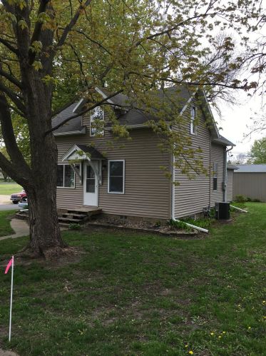 112 2nd Ave, Hayfield, MN 55940-8879