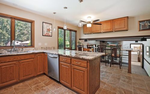 113 Hidden Meadow Rd, Saint Paul MN  55124-9743 exterior