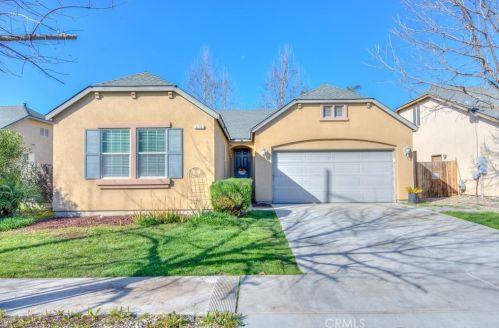 678 Firenze St, Lemoore, CA 93245-3981