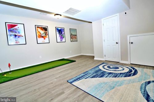 259 Revenoor Rd, Harpers Ferry WV 25425 exterior