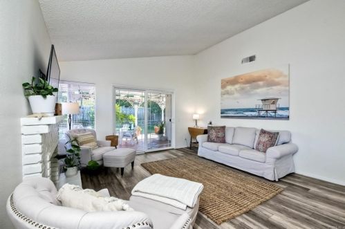5385 Gooseberry Way, Oceanside CA  92057-4633 exterior