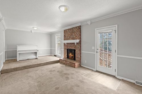 207 Glenda Vw, Ladson SC  29456-4816 exterior