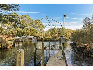 240 Huntsman Rd, Norfolk, VA 23502-4911