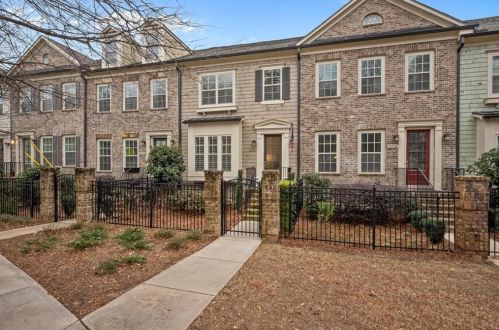 2420 Gatebury Cir, Atlanta, GA 30341-2633