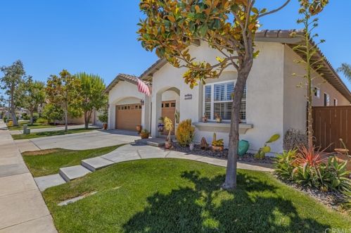 31568 Royal Oaks Dr, Temecula, CA 92591-7932
