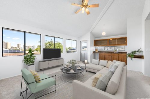 3248 Castle St, Honolulu HI  96815-3829 exterior