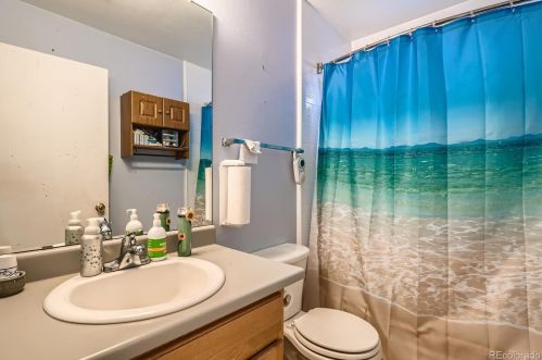 19003 Mansfield Dr, Aurora CO 80013-3657 exterior