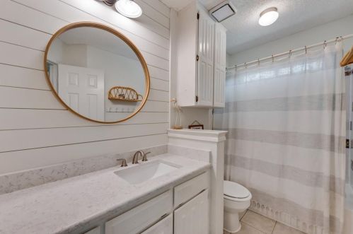 6856 Rolling Rdg Dr, Fort Worth TX  76182-7020 exterior