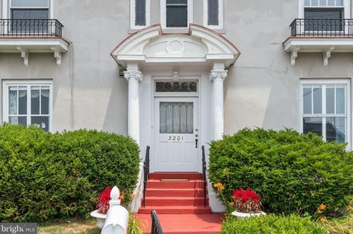 3201 Front St, Harrisburg, PA 17110-1311