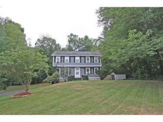 6 Lund Dr, Hudson, NH 03051-3969