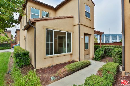 9119 Cullen Way, Inglewood, CA 90305-1950